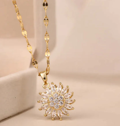 Elegant Sunflower Necklace