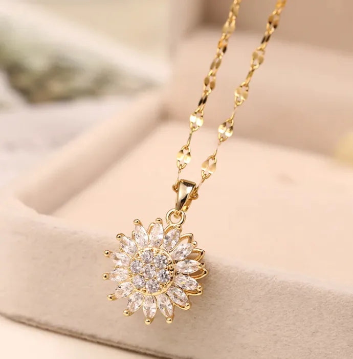 Elegant Sunflower Necklace