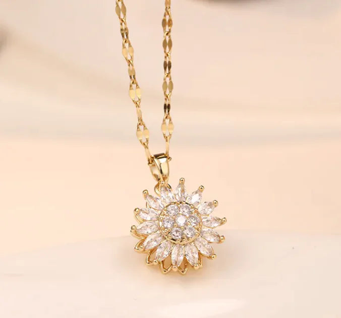 Elegant Sunflower Necklace